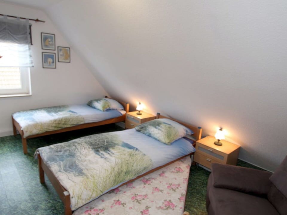House | 2 bedrooms, individually furnished