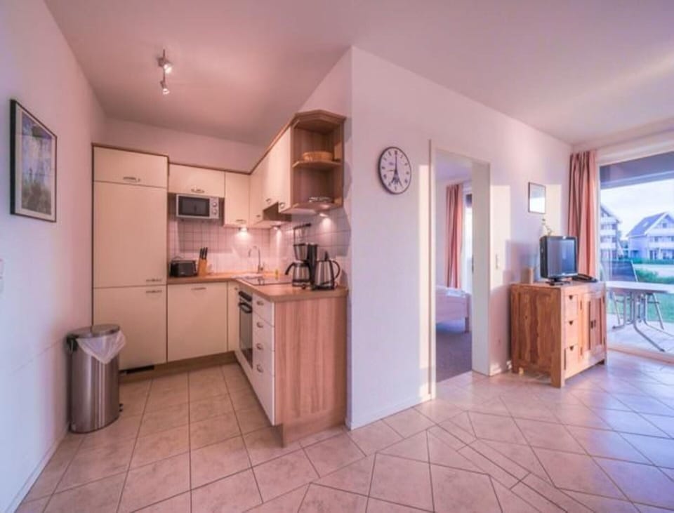 Apartment | Private kitchen | Electric kettle, toaster, highchair