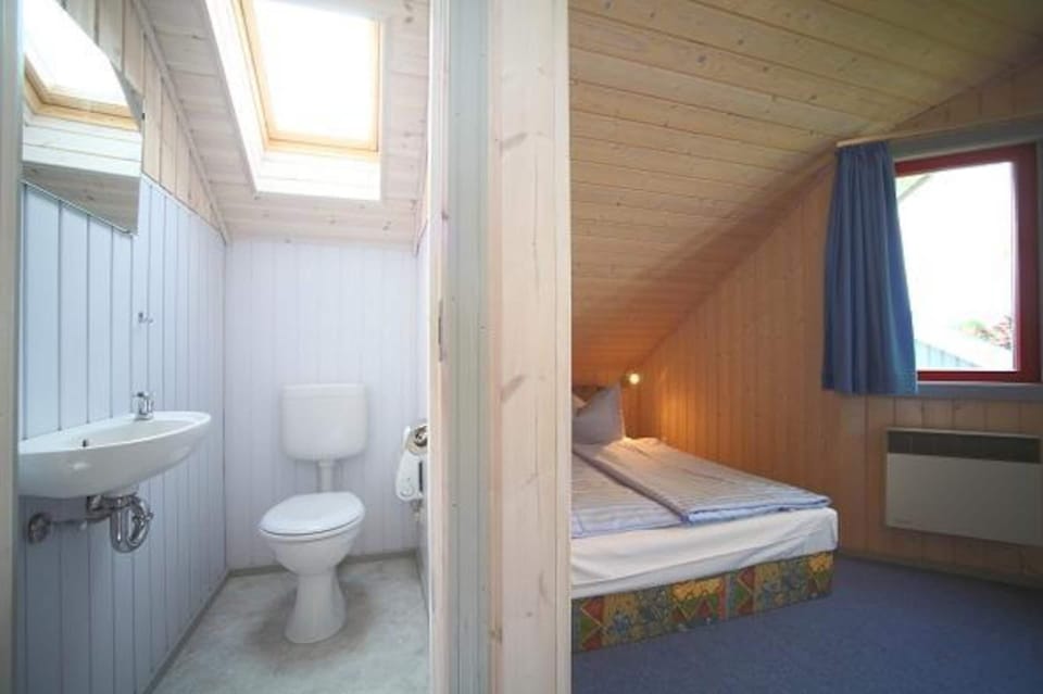 3 bedrooms, individually furnished