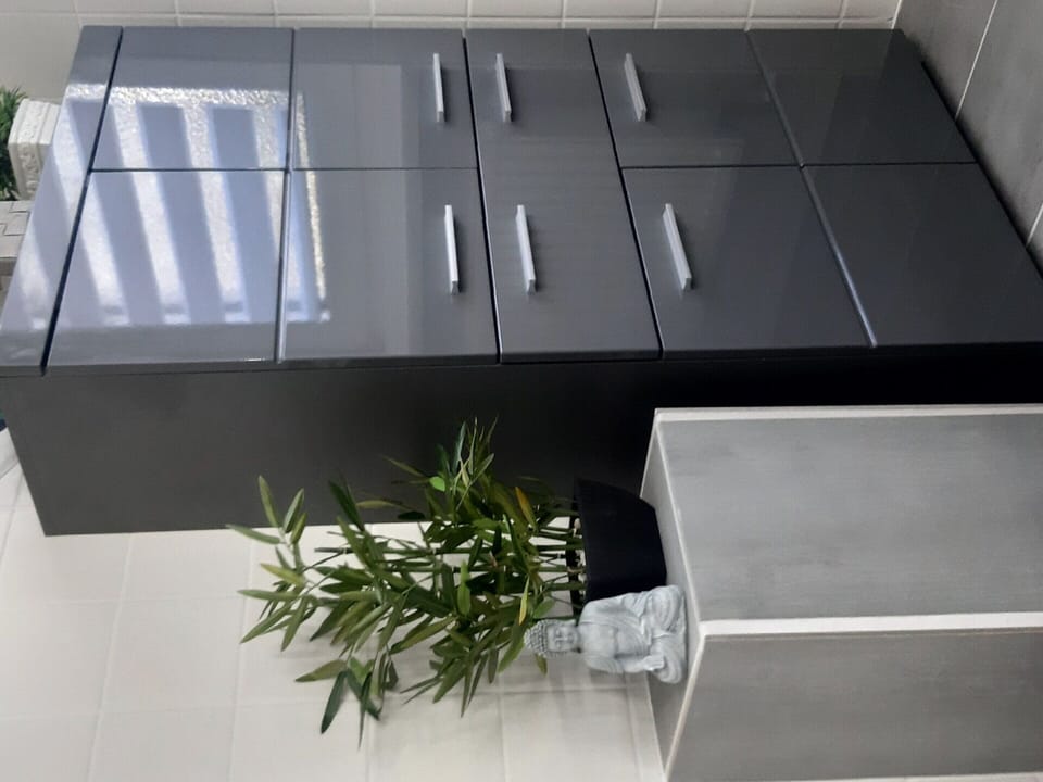 House | Bathroom