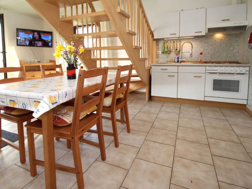Apartment | Private kitchen | Highchair