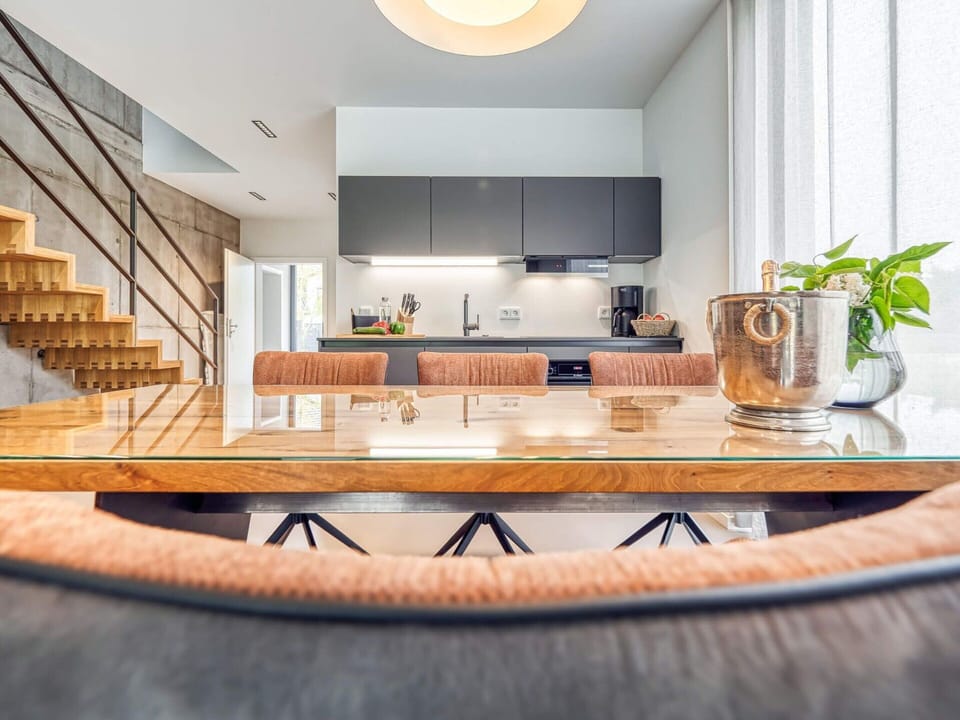 House | Dining