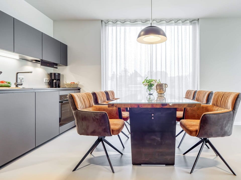 House | Dining