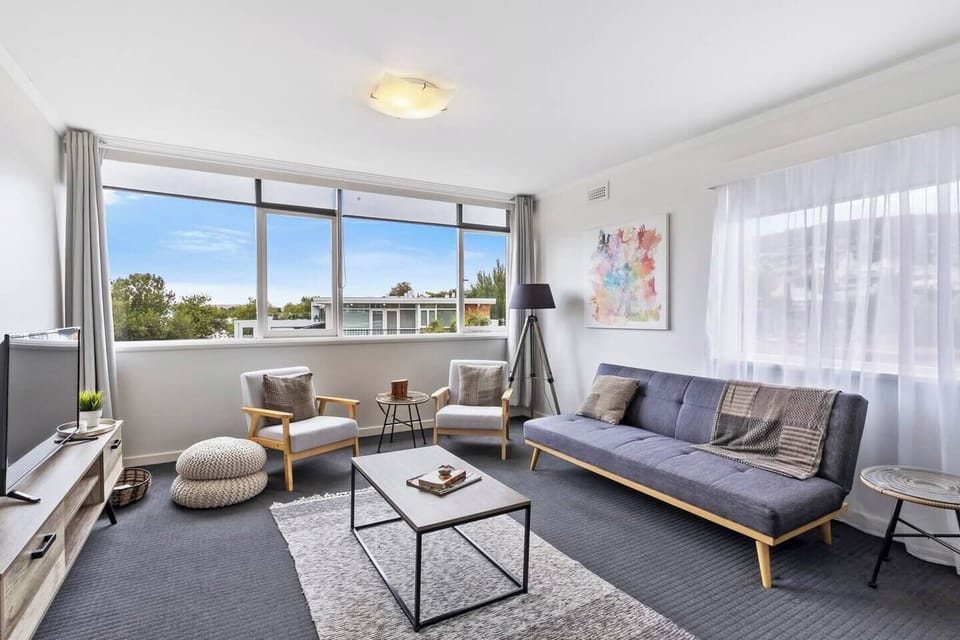 Sit back and relax in the living room and catch up on your favourite shows from the sofa and armchairs. 