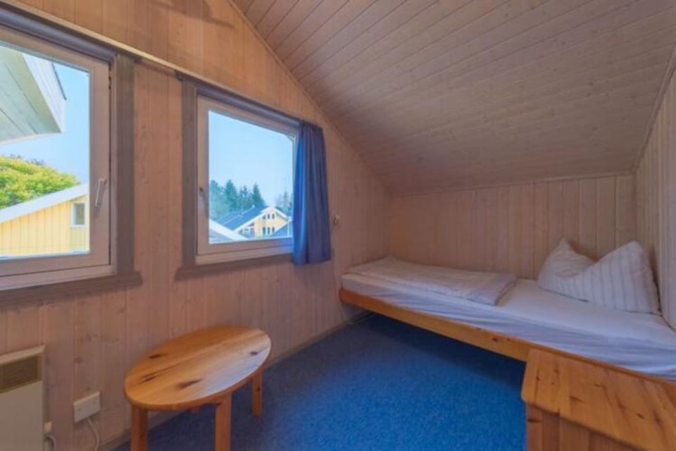 House | 3 bedrooms, individually furnished