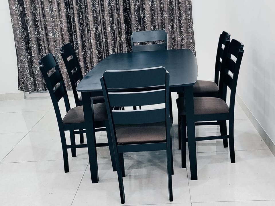 Apartment | Dining