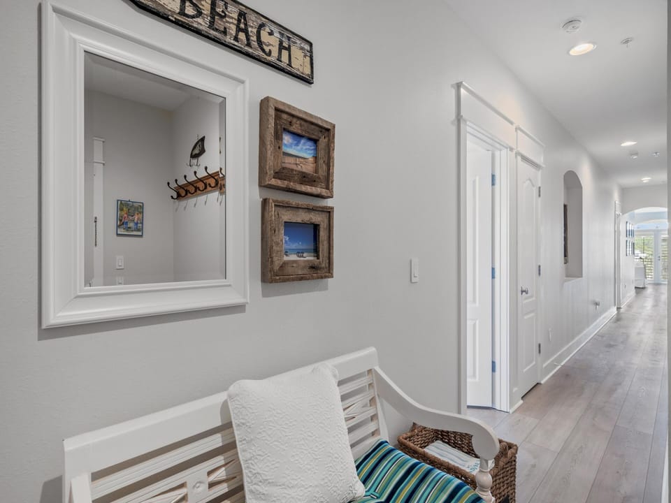 Condo, Multiple Beds, Balcony, Ocean View (#B401 - No Pets Allowed) | Interior