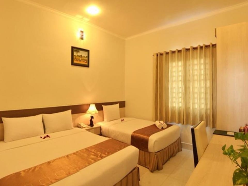 Deluxe Double Room, 1 Bedroom, City View | In-room safe, blackout drapes, free WiFi, wheelchair access