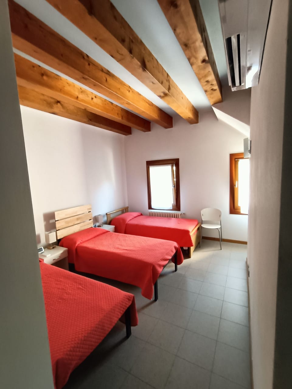 Classic Triple Room | Iron/ironing board, free WiFi
