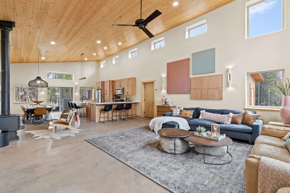 Open concept, single level floor plan