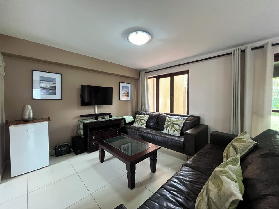Classic Villa, 4 Bedrooms, Patio, Garden View | Living area