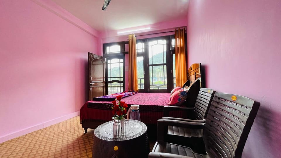 Deluxe Double or Twin Room, Balcony, Mountain View | Soundproofing, free WiFi