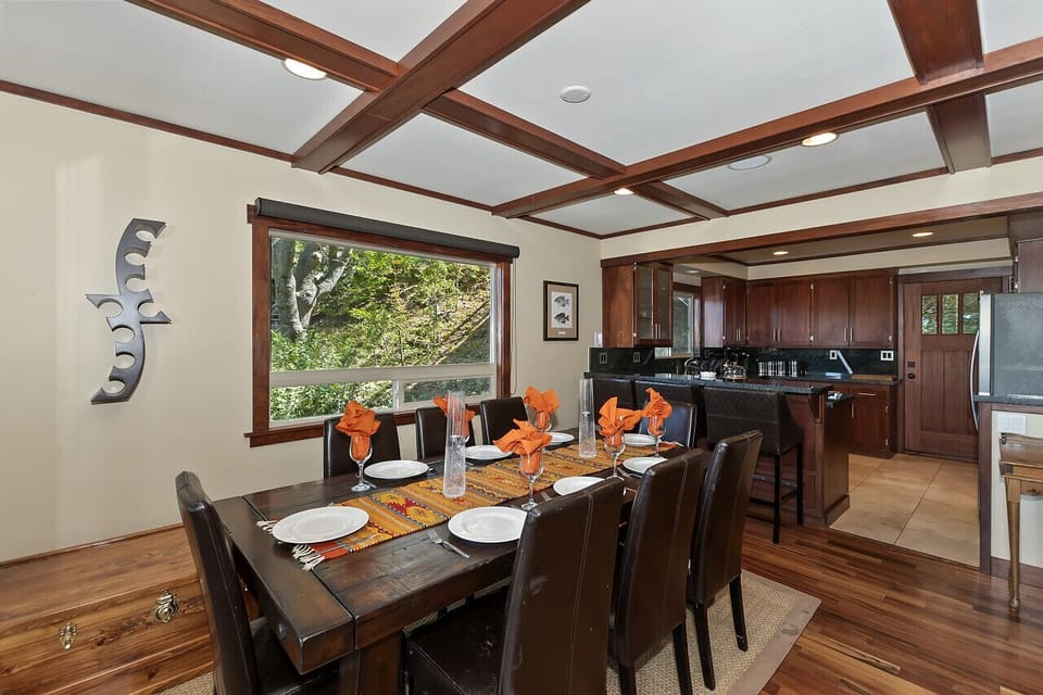Dinning room is open to the kitchen