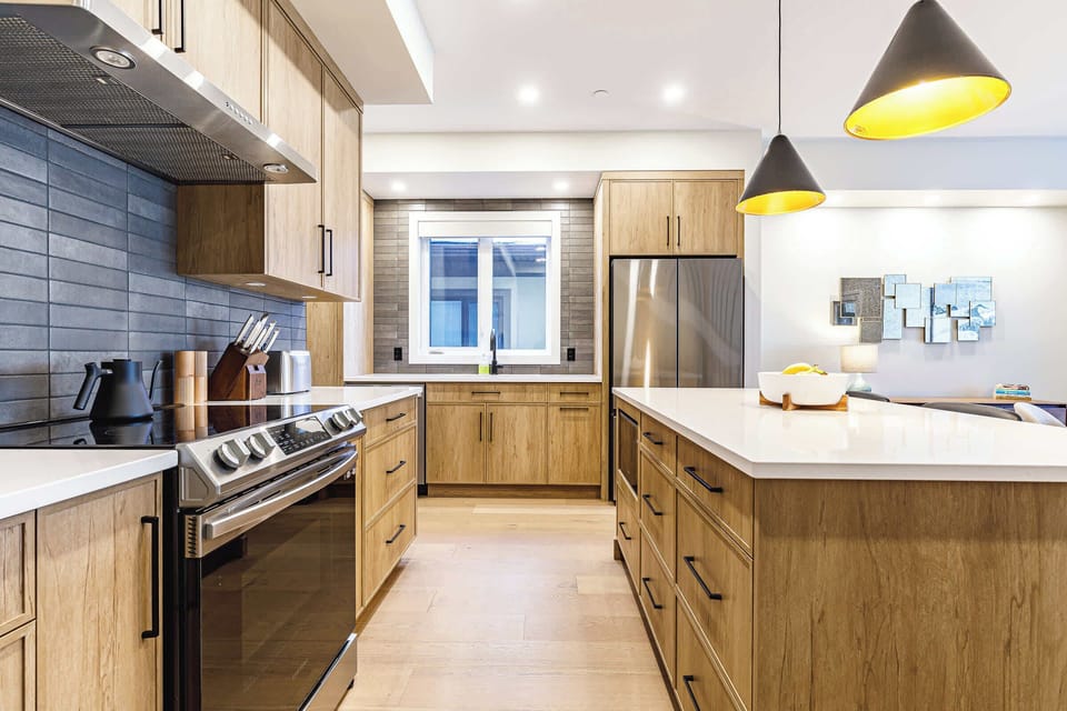 Incredibly well-equipped kitchen with plenty of space to cook up a holiday feast