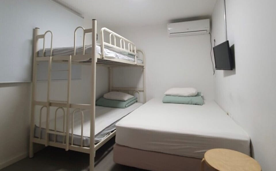 Economy Triple Room | Free WiFi