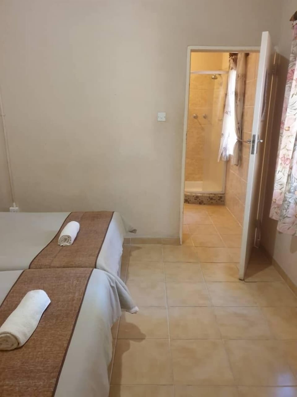 Basic Room, Private Bathroom, Garden View