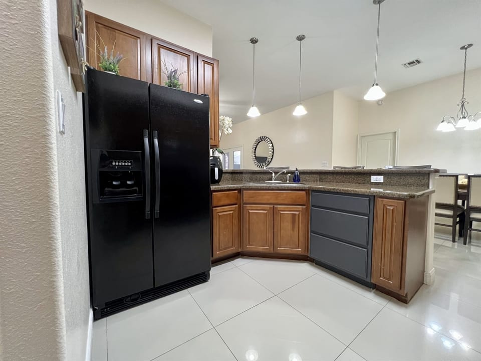 Fully Functional Kitchen