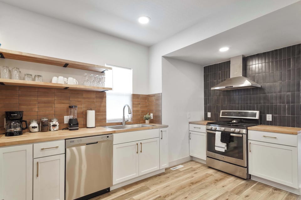 Kitchen with all brand new appliances
