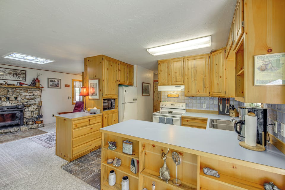 House (2 Bedrooms) | Interior