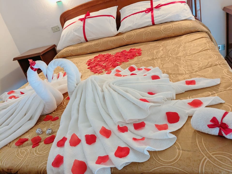 Double or Twin Room, Balcony, Partial Sea View | Desk, iron/ironing board, free WiFi