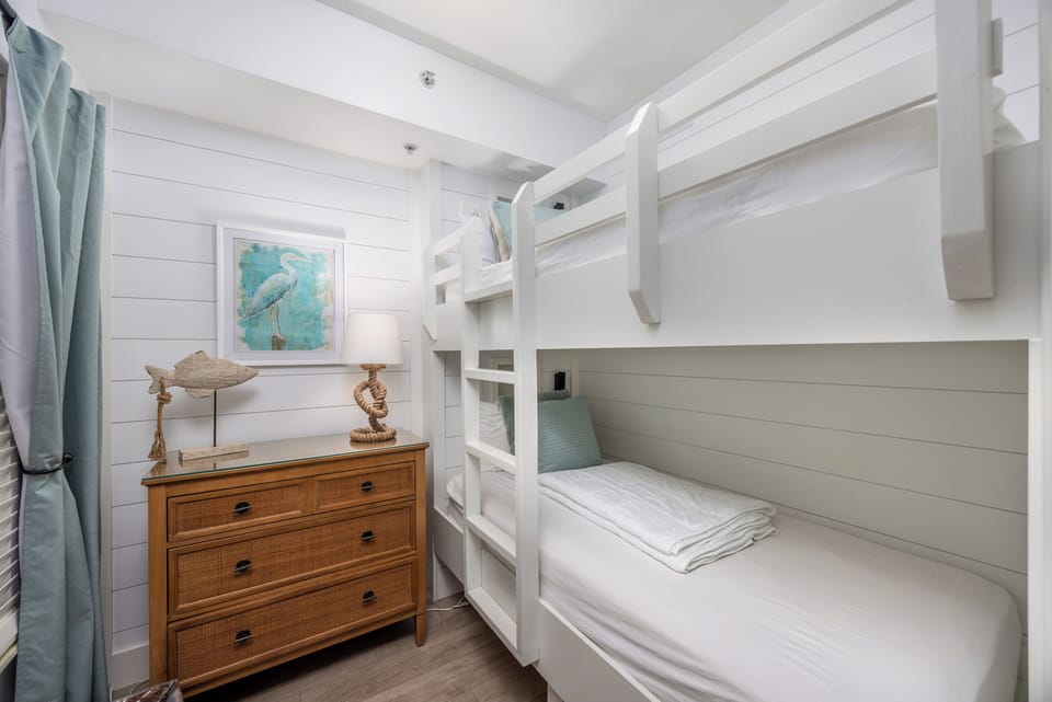 Summer Place #505 Bedroom #3 - Twin / Twin Bunk
