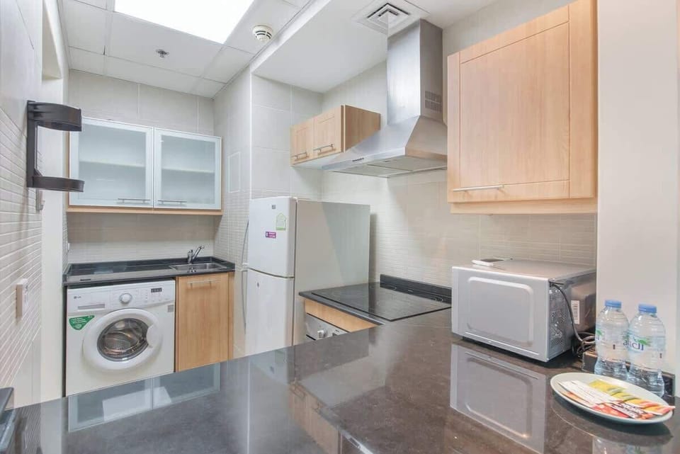 Fitted kitchen 