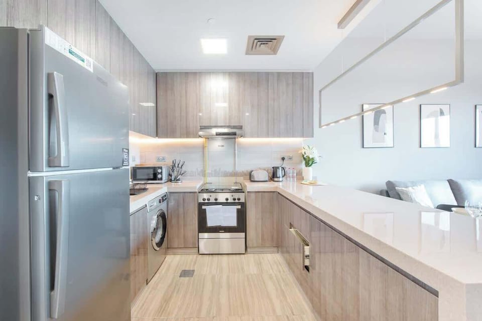 Fitted kitchen 