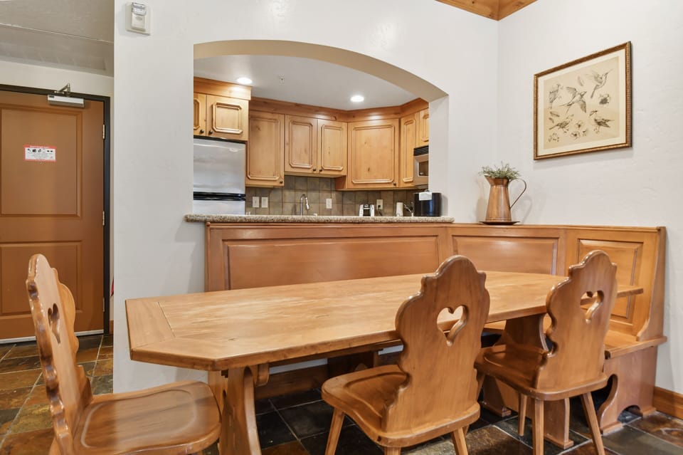 Villa, 3 Bedrooms | Dining