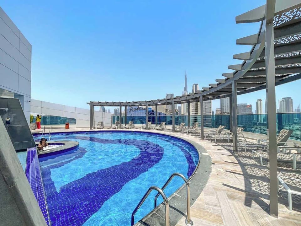 Free pool for guests to use