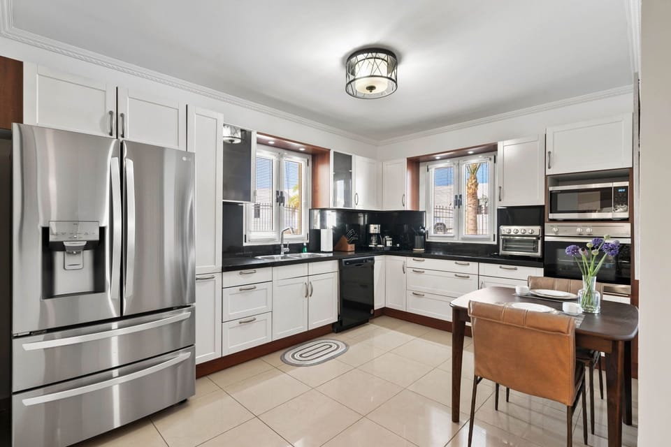 House (3 Bedrooms) | Property amenity