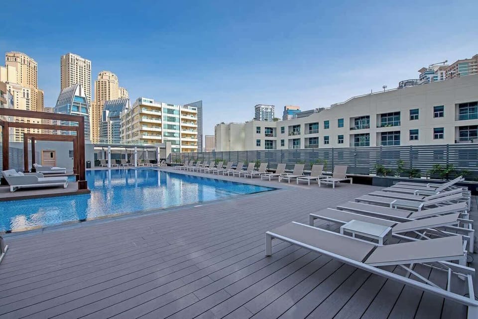 Free pool