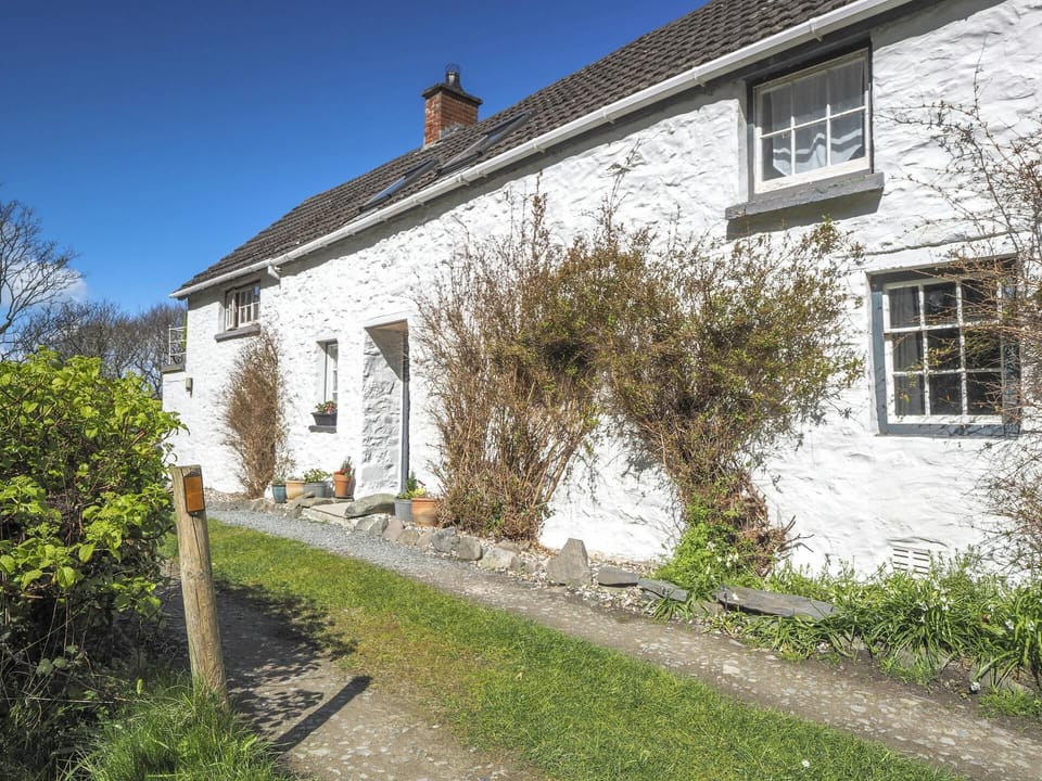 Driveway at the front of the property.
