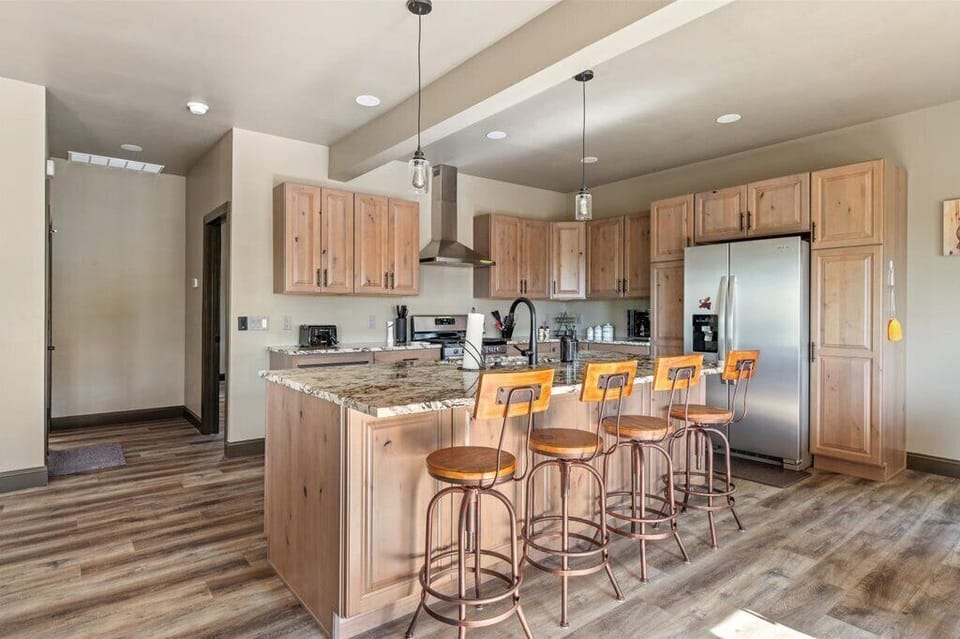 28 Graystone 9