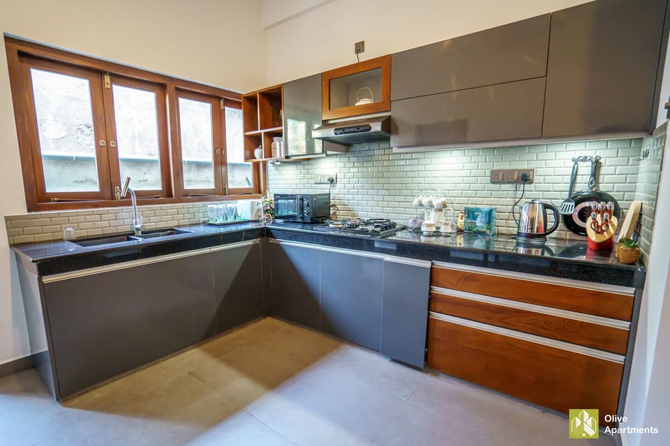 Full Kitchen