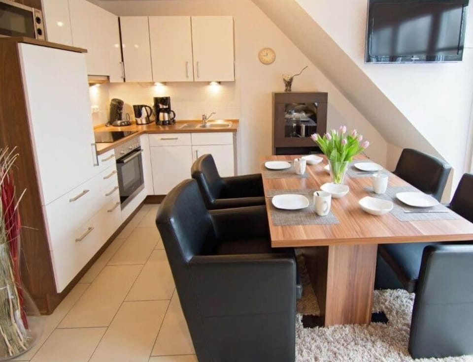 House | Dining