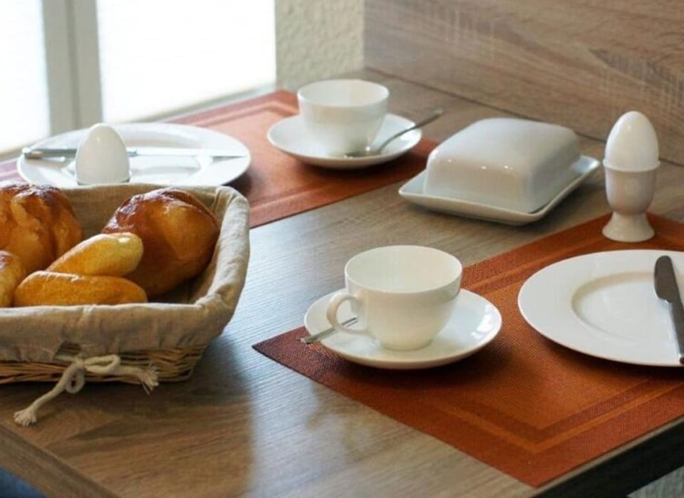 House | Dining