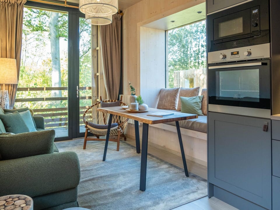 Cottage | Living area