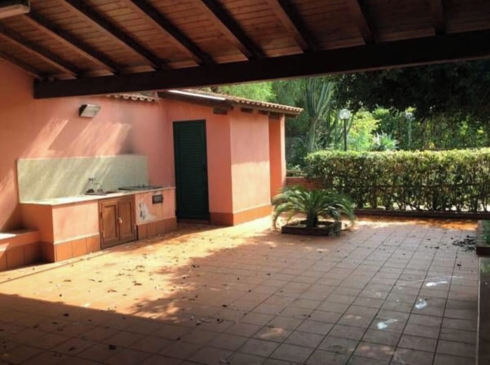 Classic Apartment | Terrace/patio