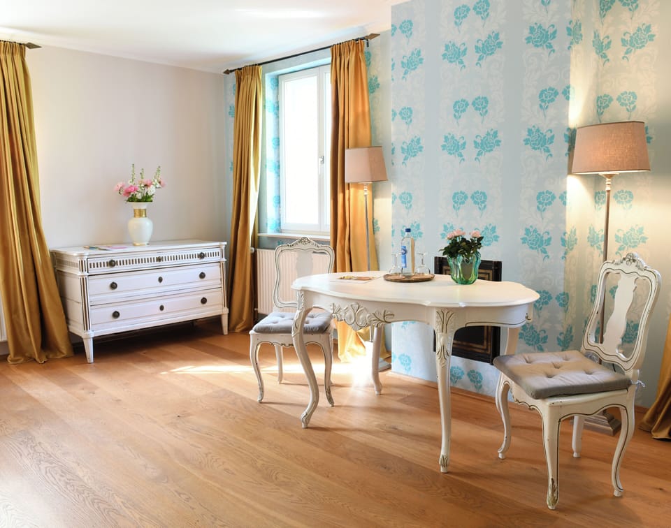 Classic Double Room | Individually decorated, individually furnished, iron/ironing board