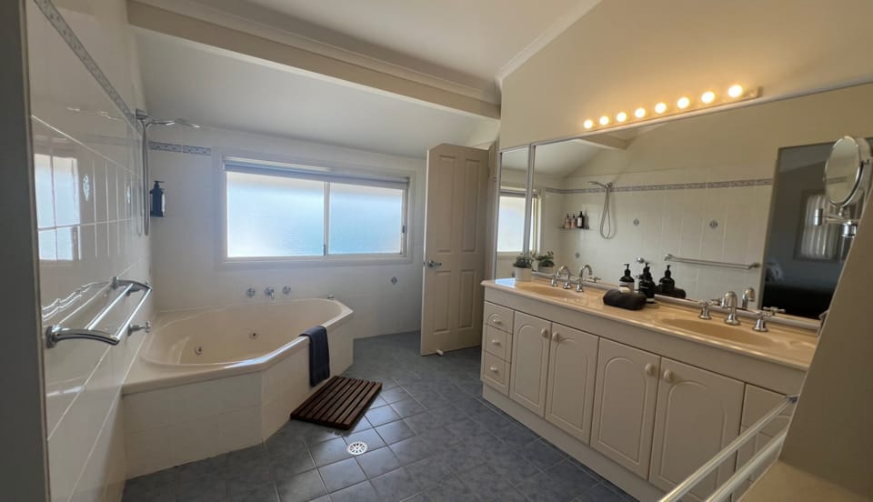 Beachscape Holiday Rentals Port Macquarie Mid North Coast 2444 Sea Whispers