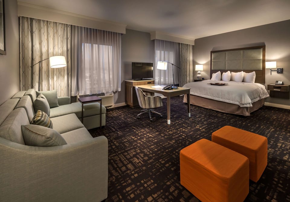 King, Studio, Kitchenette | Minibar, in-room safe, iron/ironing board, free rollaway beds