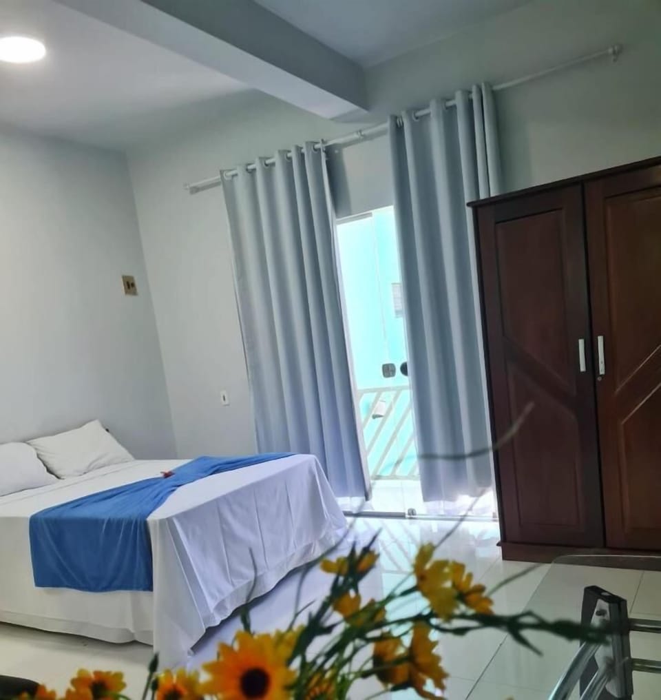 Desk, laptop workspace, WiFi (free), bed sheets
