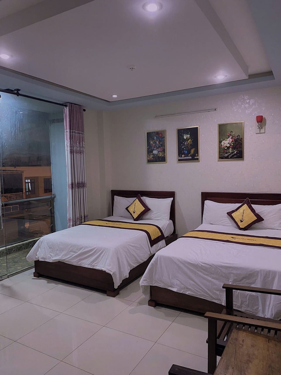 Standard Double Room, City View | Iron/ironing board (on request), WiFi (free)