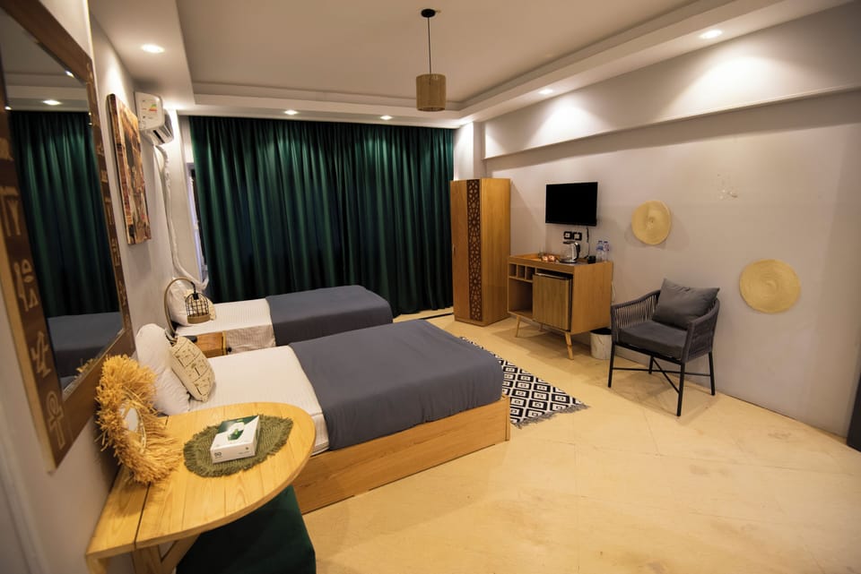 Deluxe Twin Room, Balcony, Mountain View | Desk, free WiFi