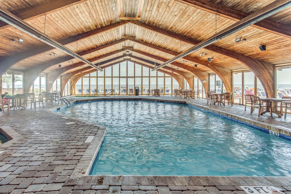 Sands Ocean Club | Community Amenities