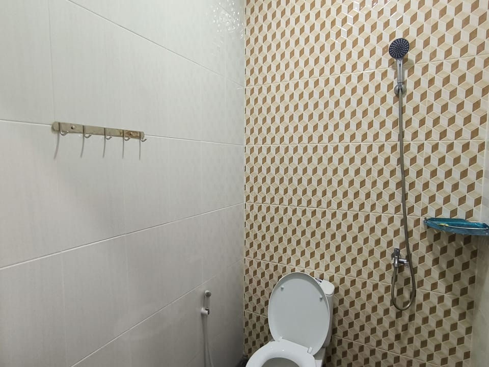 Deluxe Twin Room | Bathroom