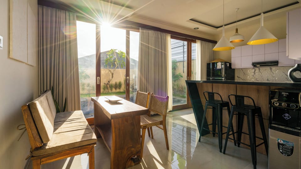 Deluxe Villa, Garden View | Living area