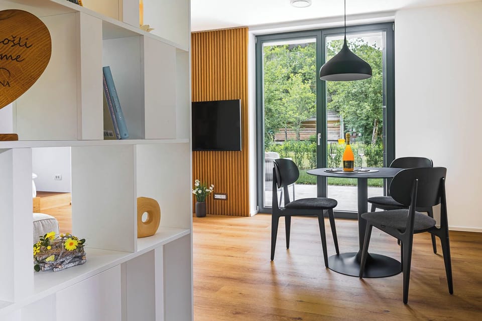 Deluxe Studio, Sauna, Mountain View | Premium bedding, memory foam beds, laptop workspace, blackout drapes