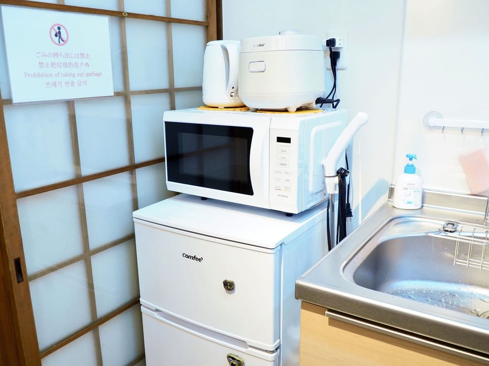 Family Villa, 2 Bedrooms, Non Smoking | Private kitchen | Shared fridge, microwave, electric kettle