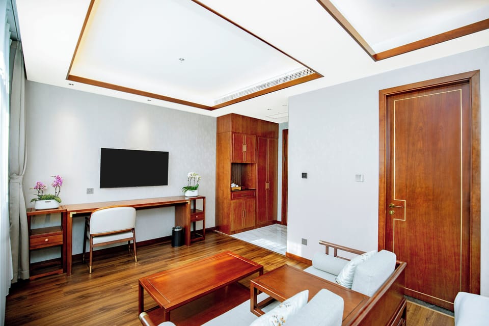 Premier Room, Non Smoking, City View | Premium bedding, down comforters, pillowtop beds, blackout drapes